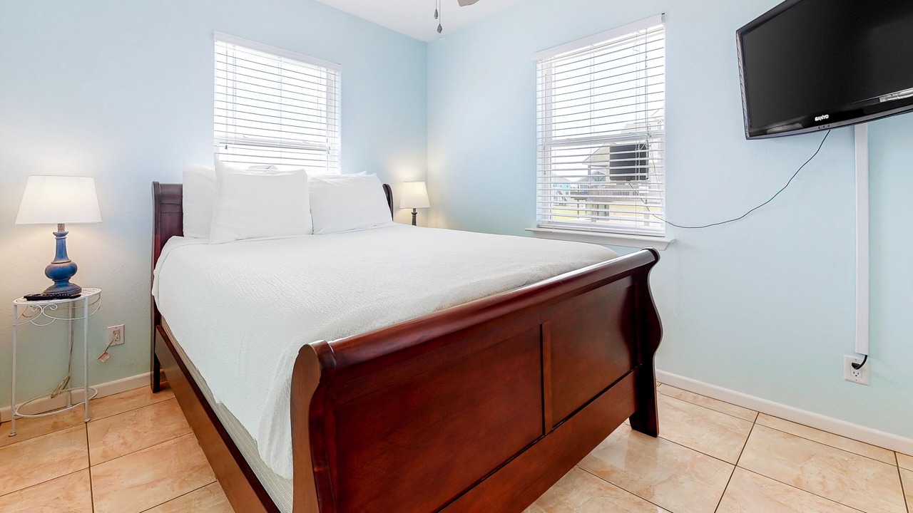 Photo of Bedroom in Terramar Beach