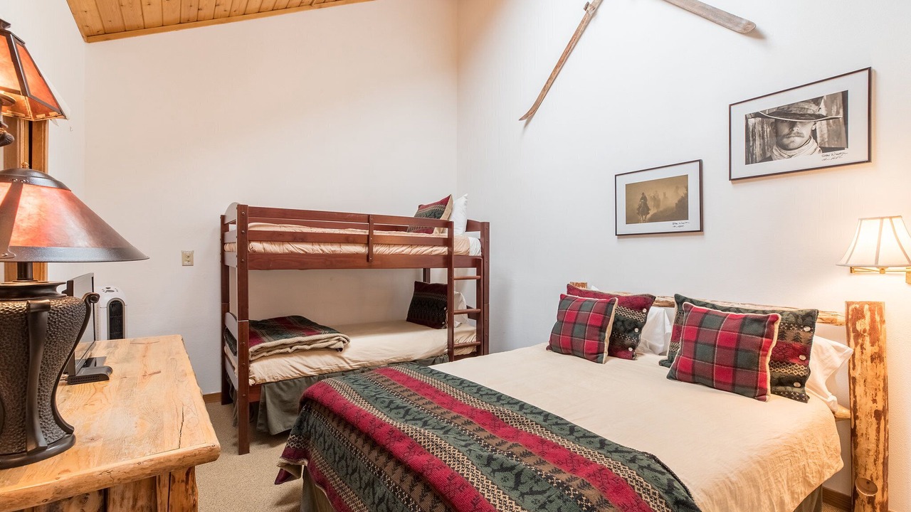 Photo of Bedroom in Beaver Creek