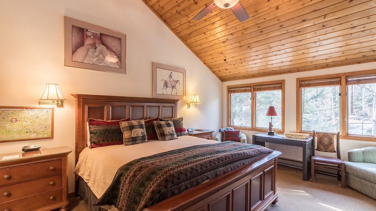Photo of Bedroom in Beaver Creek