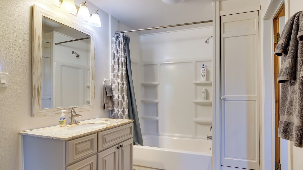Photo of Bathroom in Bandon