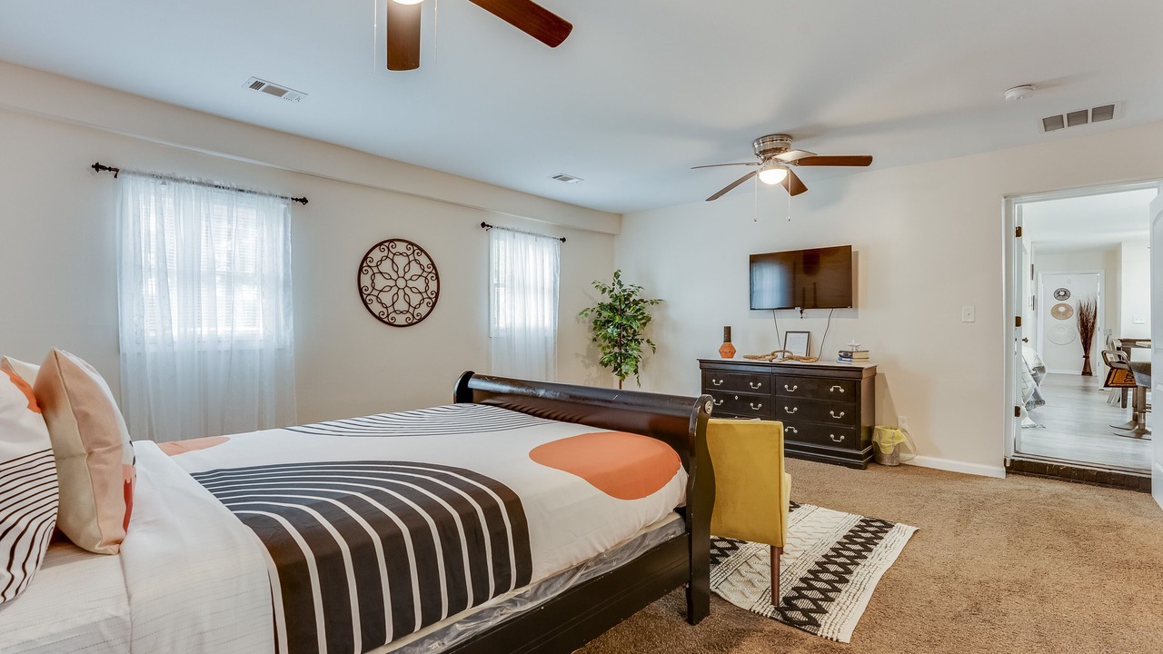 Photo of Bedroom in East Point