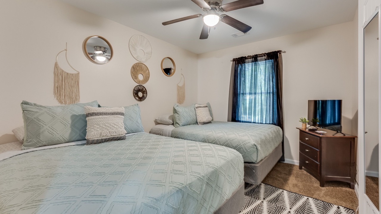 Photo of Bedroom in East Point