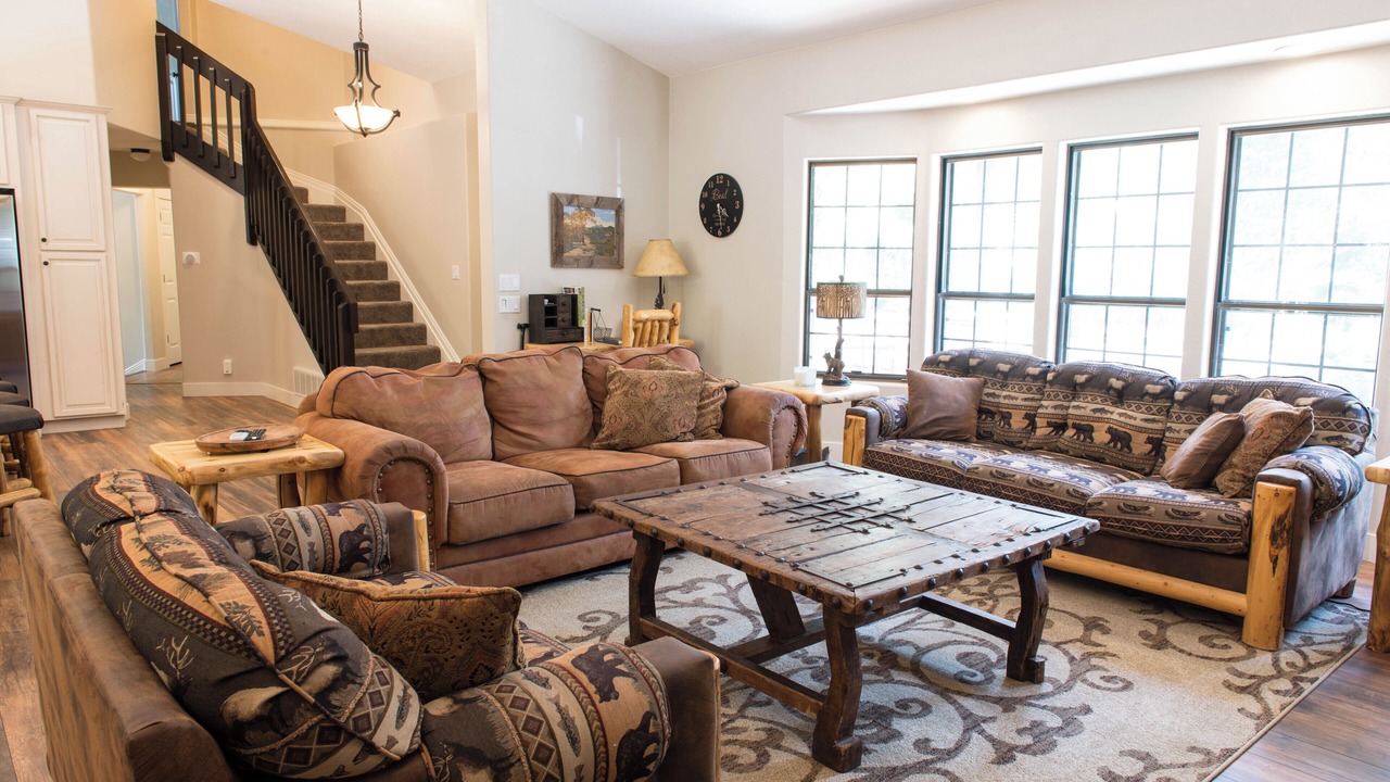 Photo of Livingroom in Midway