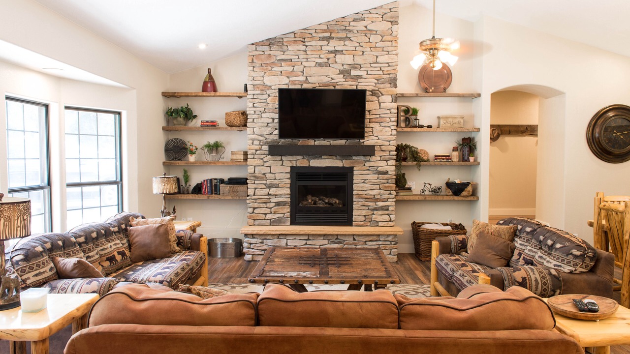 Photo of Livingroom in Midway