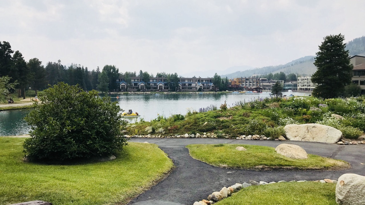 Photo of Outdoor in Lakeside Village