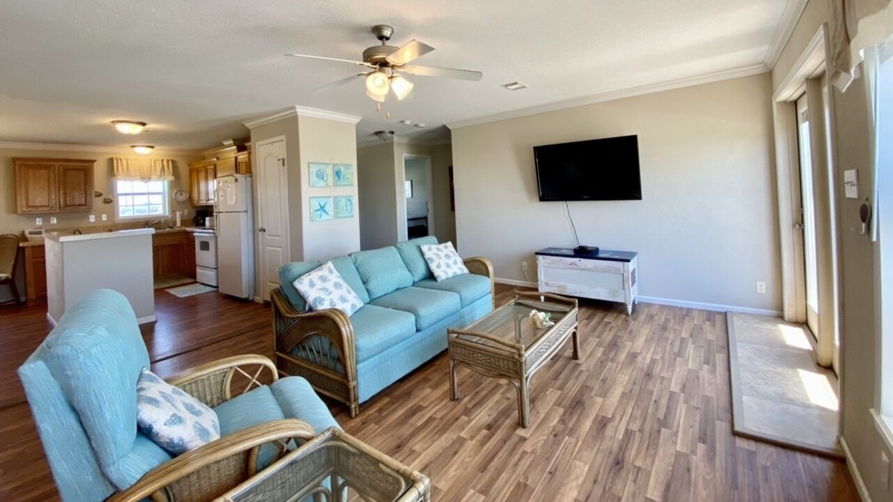 Photo of Livingroom in Crystal Beach