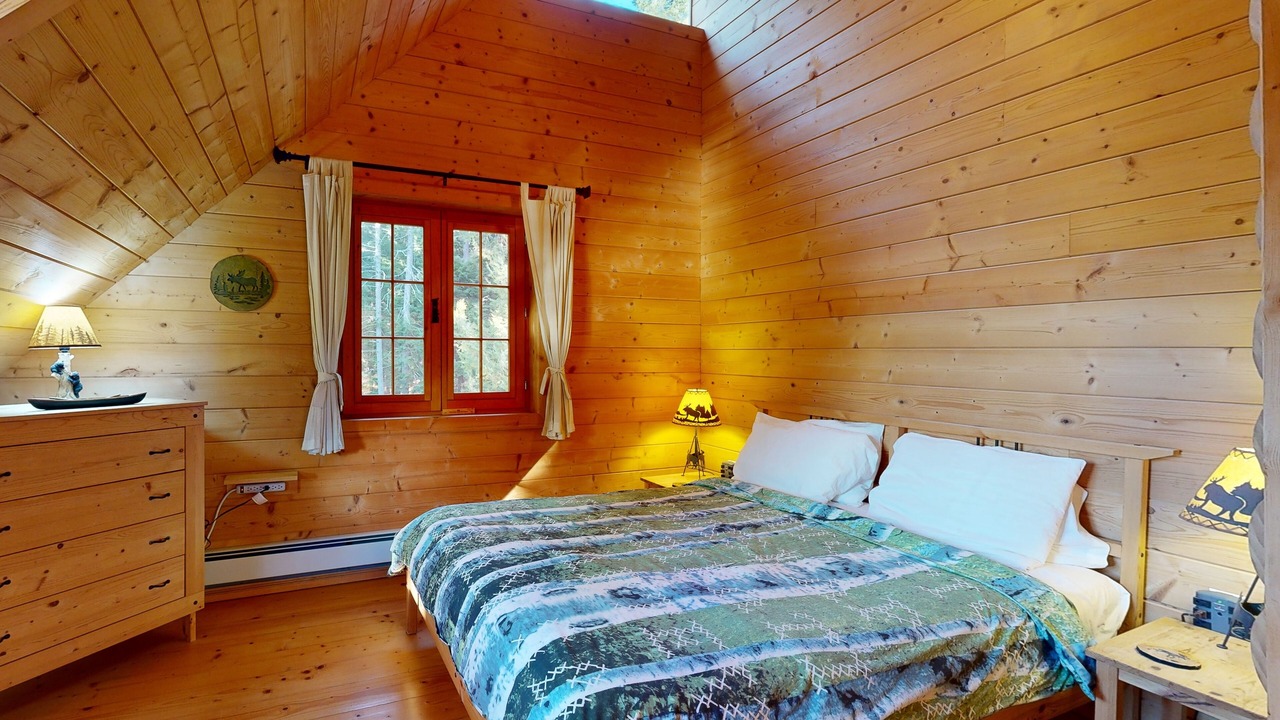 Photo of Bedroom in Beaver Cove