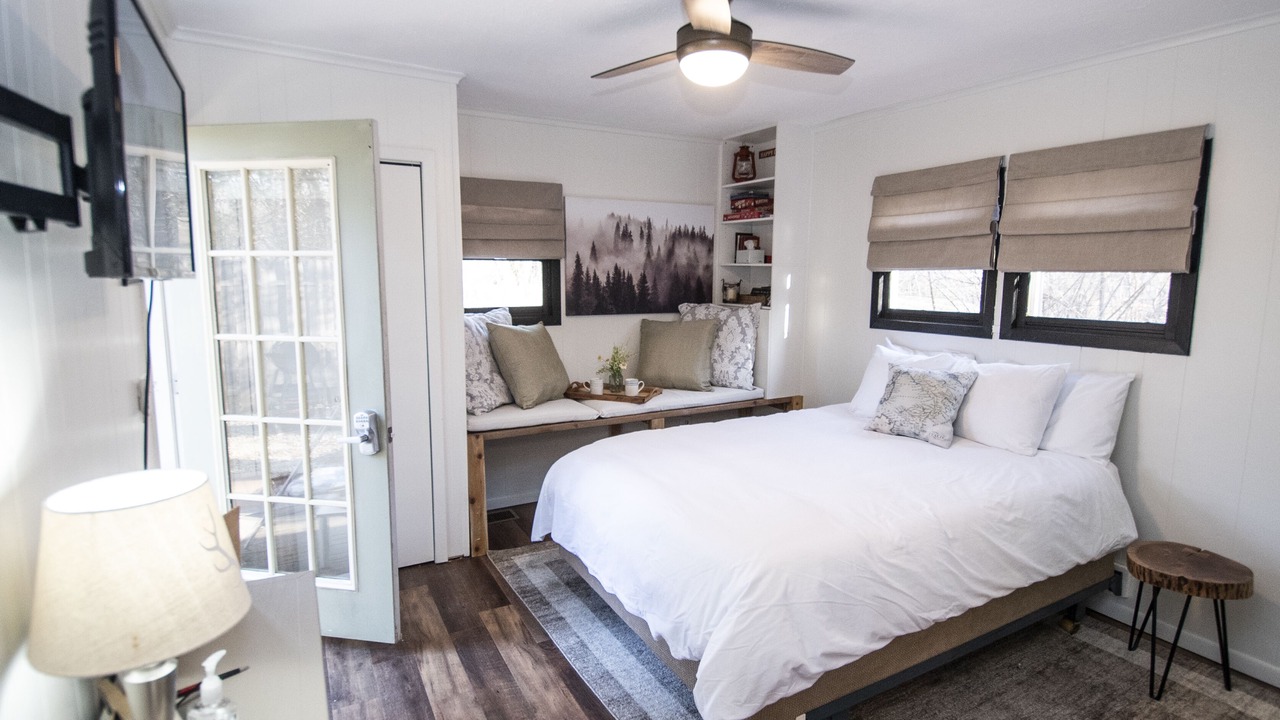 Photo of Bedroom in Williams Bay