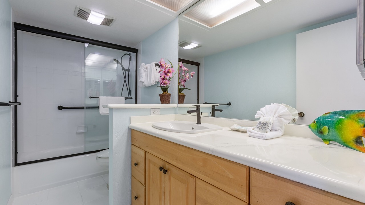 Photo of Bathroom in Kahana