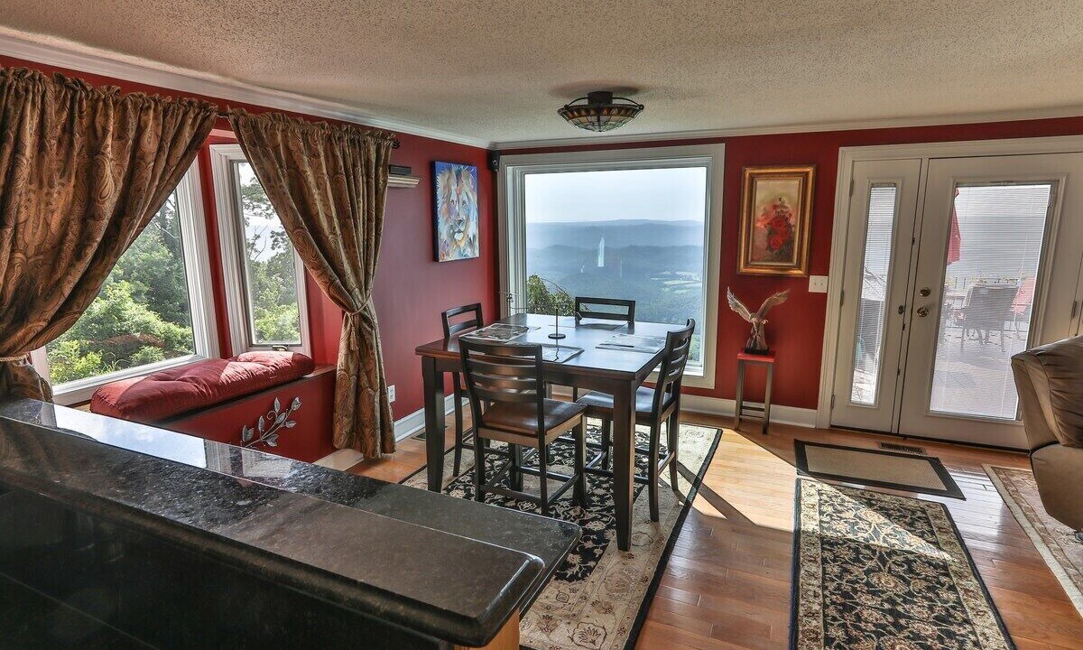 Photo of Bedroom in Lookout Mountain