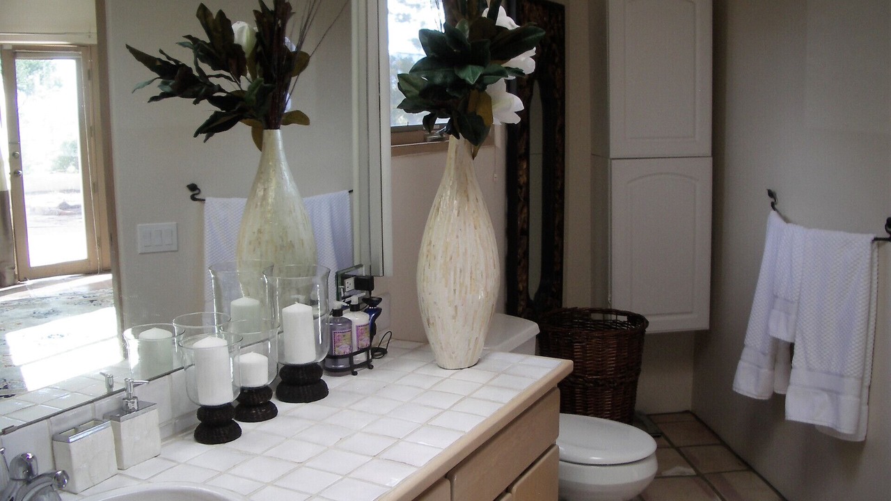 Photo of Bathroom in West Alameda