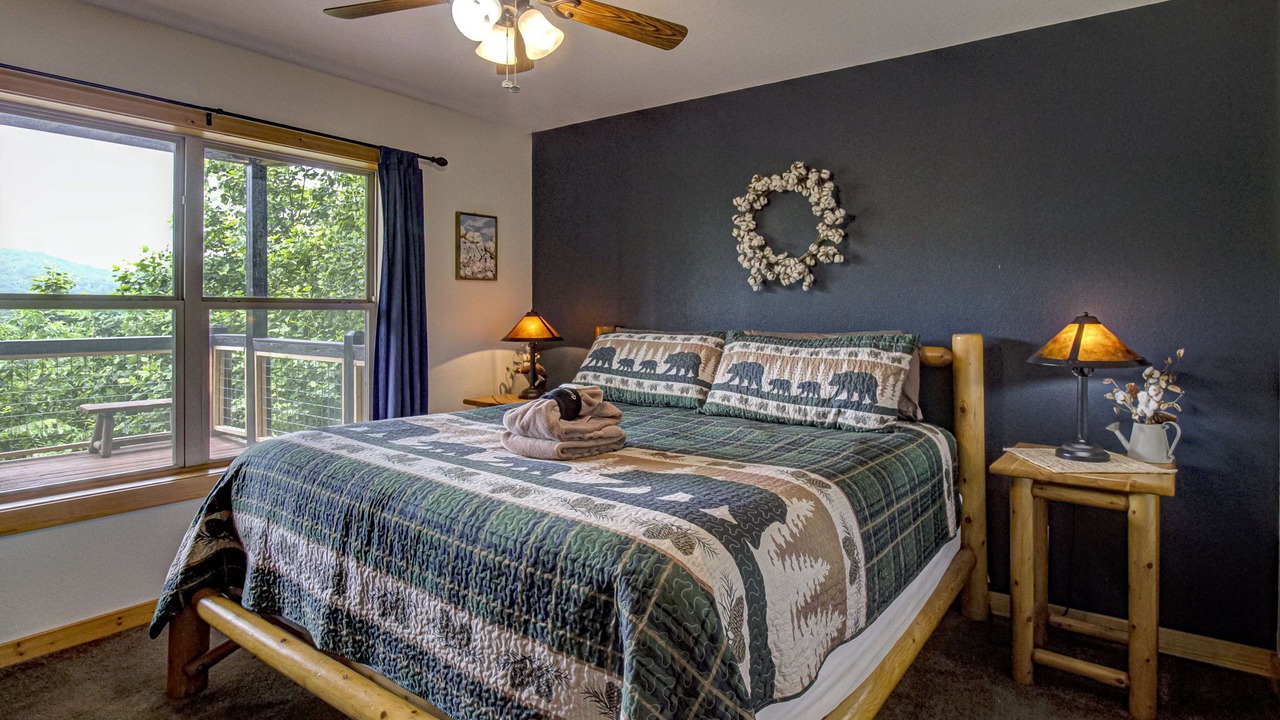 Photo of Bedroom in Wears Valley