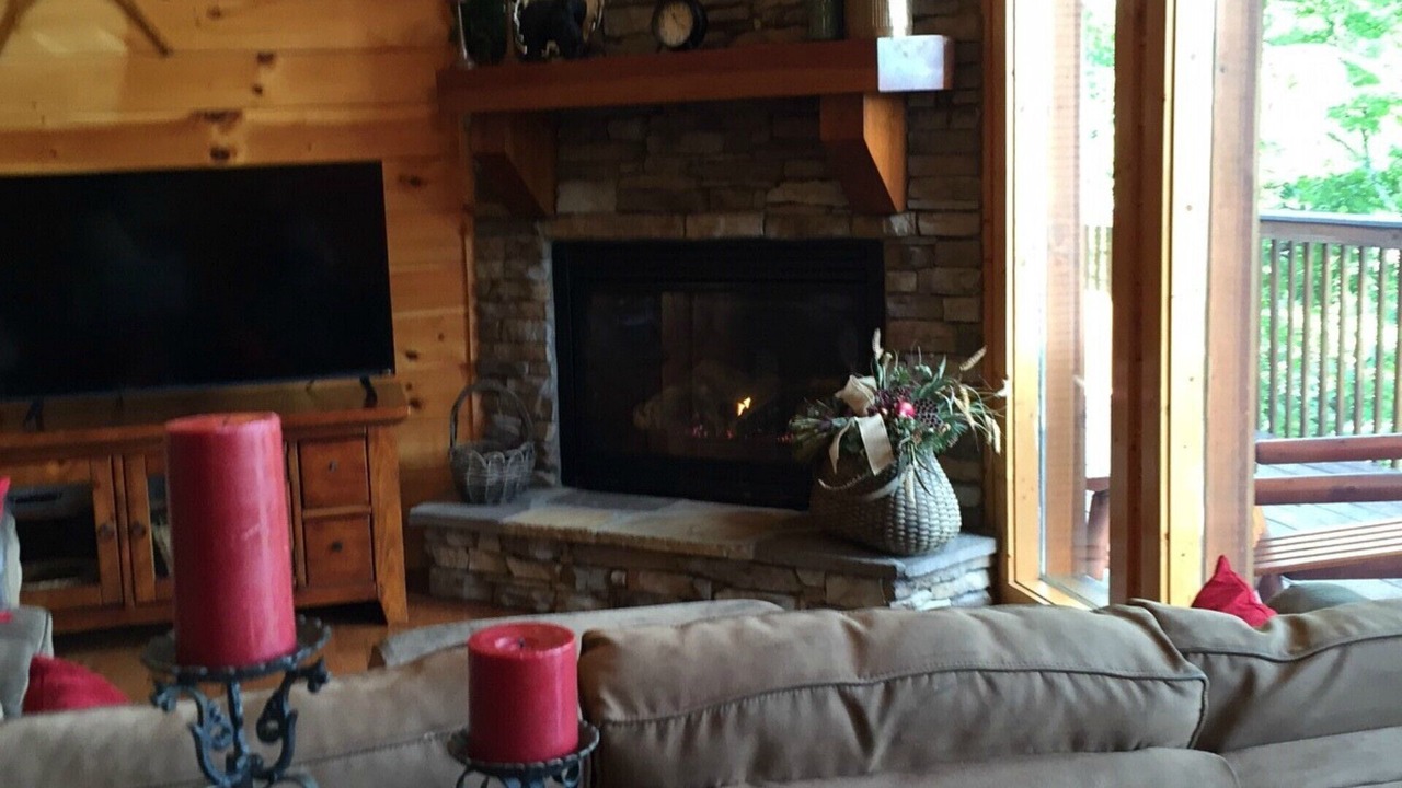 Photo of Bedroom in Wears Valley