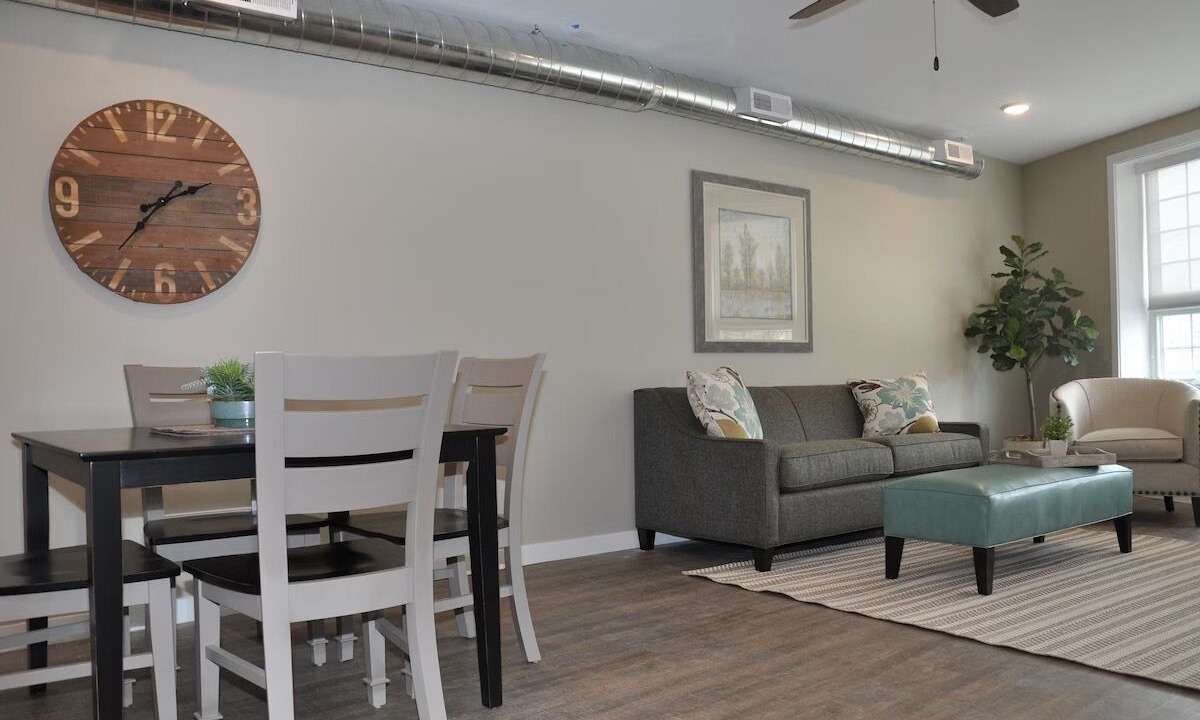Photo of Livingroom in Bridgman