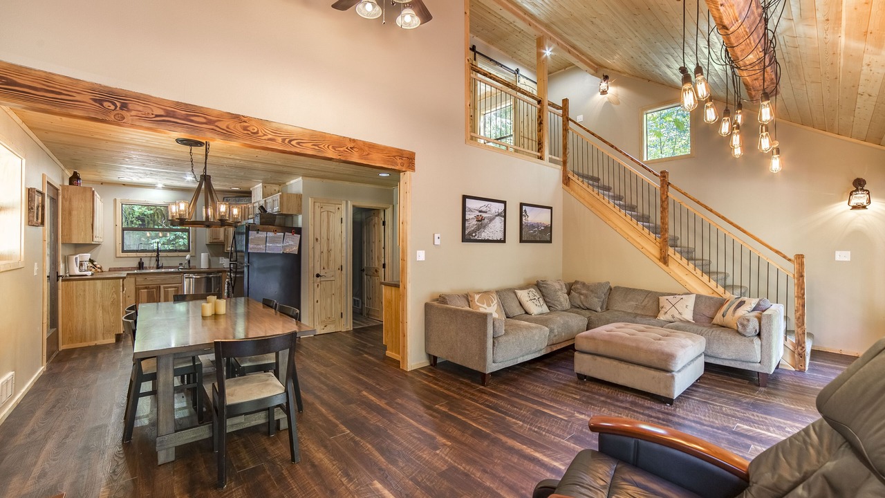 Photo of Livingroom in Glacier