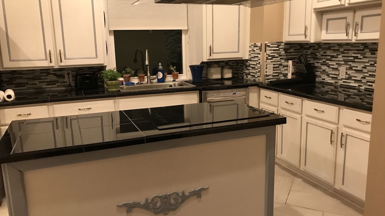 Photo of Kitchen in Dundee-Happy Hollow Historic District