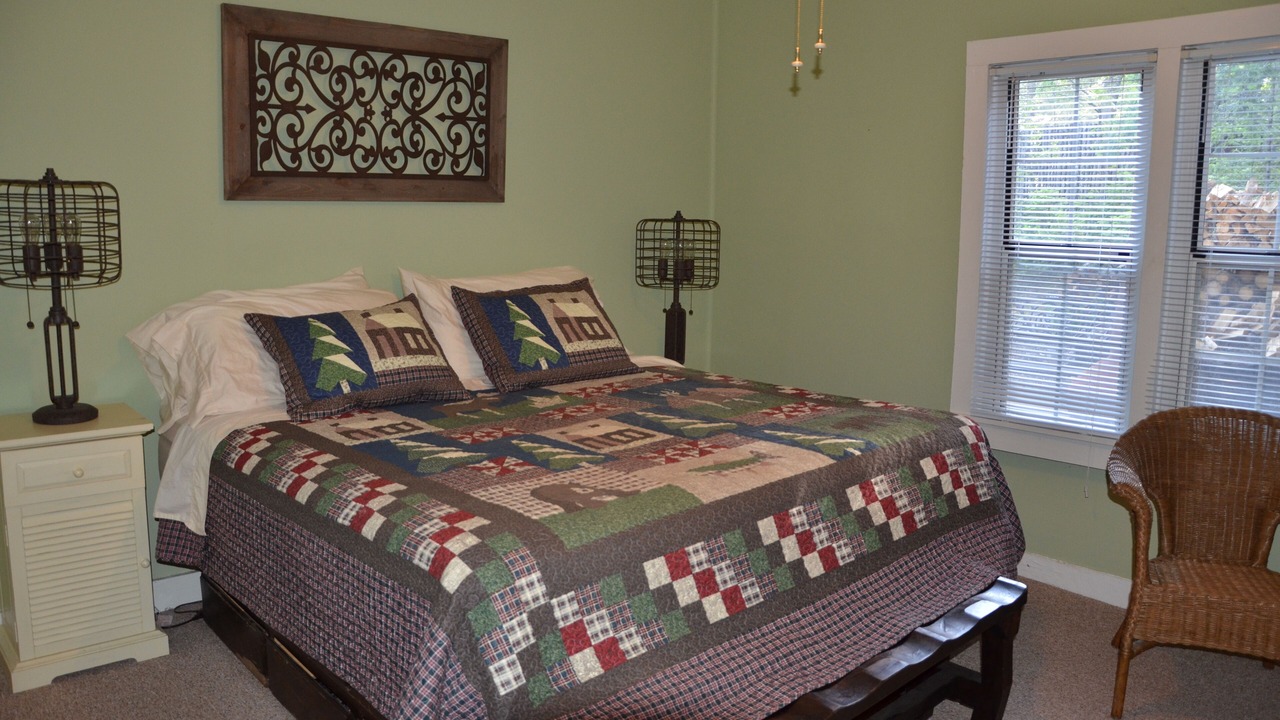 Photo of Bedroom in Cloudcroft
