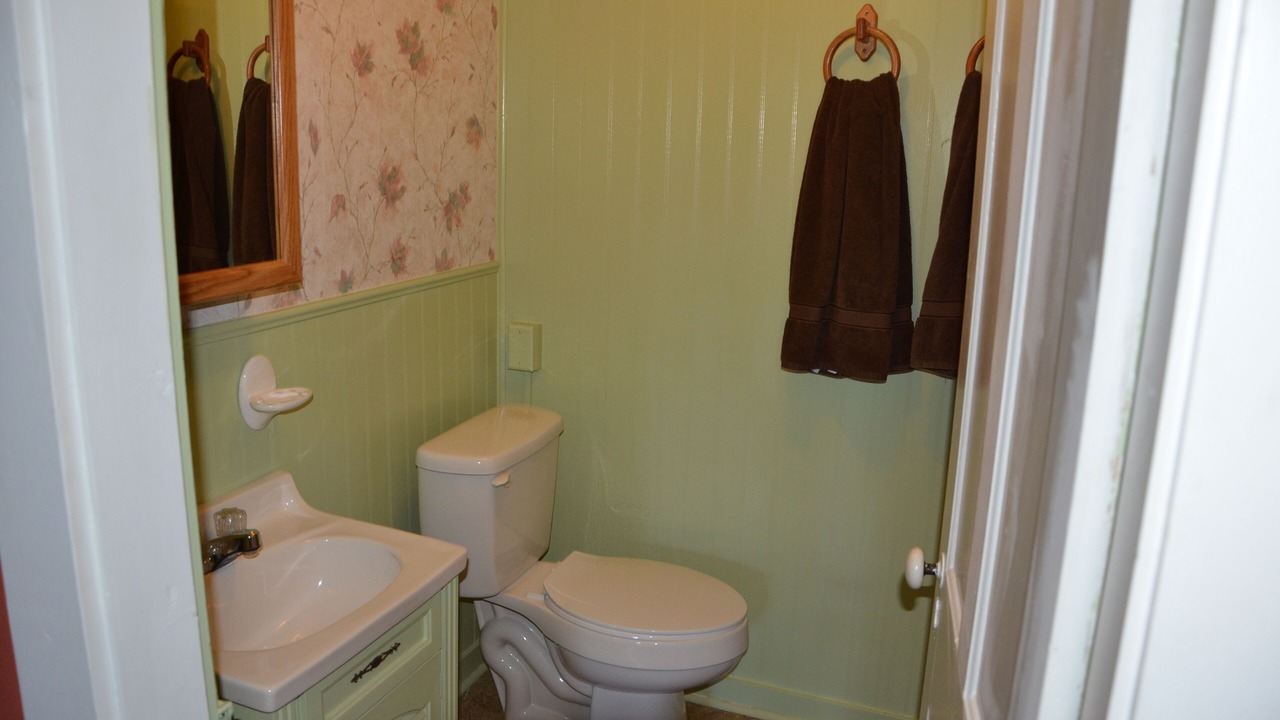Photo of Bathroom in Cloudcroft