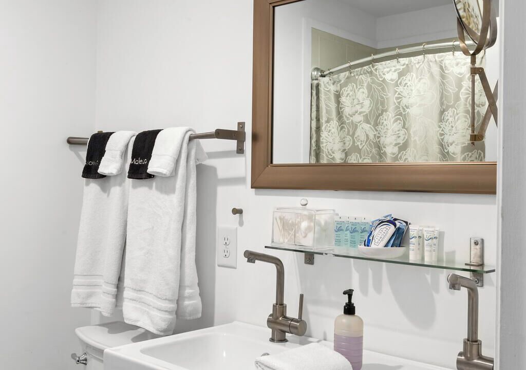 Photo of Bathroom in Hope Gardens