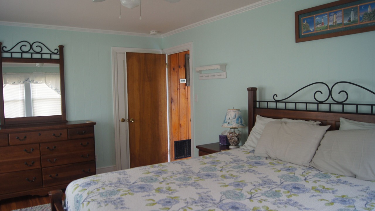 Photo of Bedroom in Eastward Look