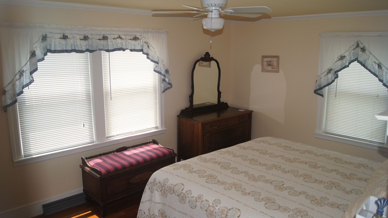 Photo of Bedroom in Eastward Look