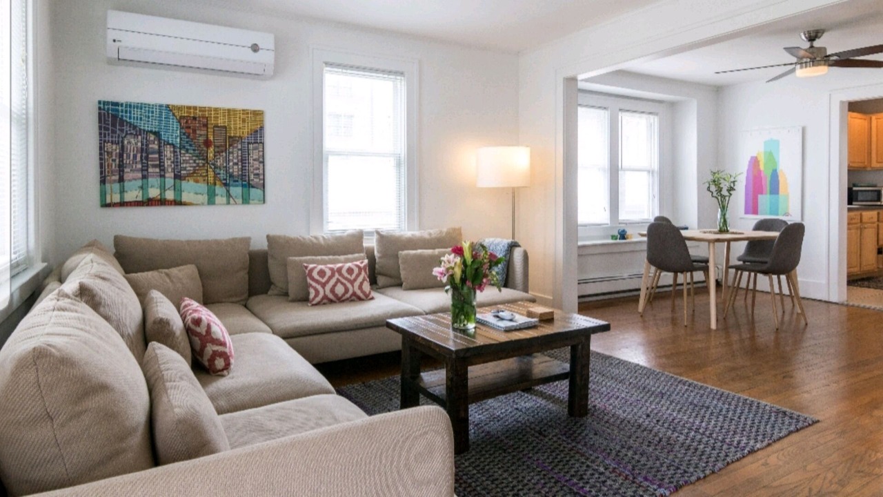 Photo of Livingroom in Royal Oak