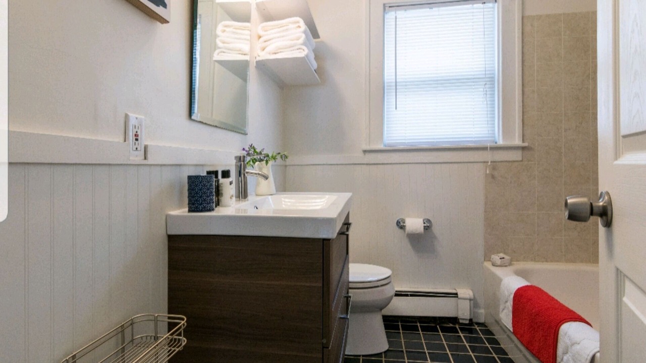 Photo of Bathroom in Royal Oak