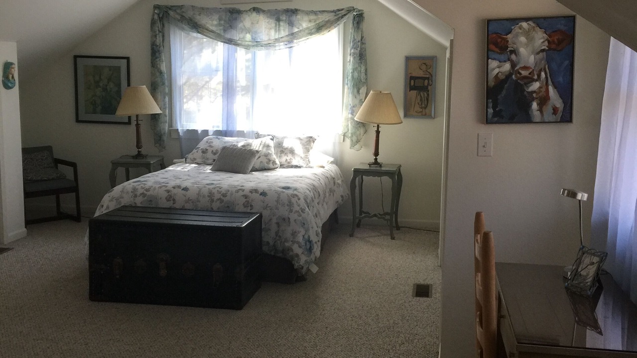 Photo of Bedroom in Deersville