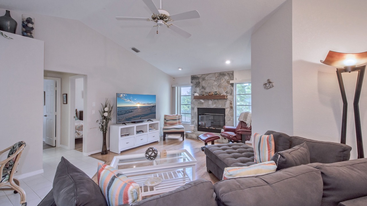 Photo of Bedroom in South Gulf Cove