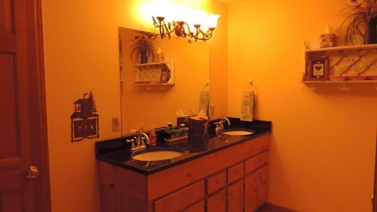 Photo of Bathroom in Ellijay