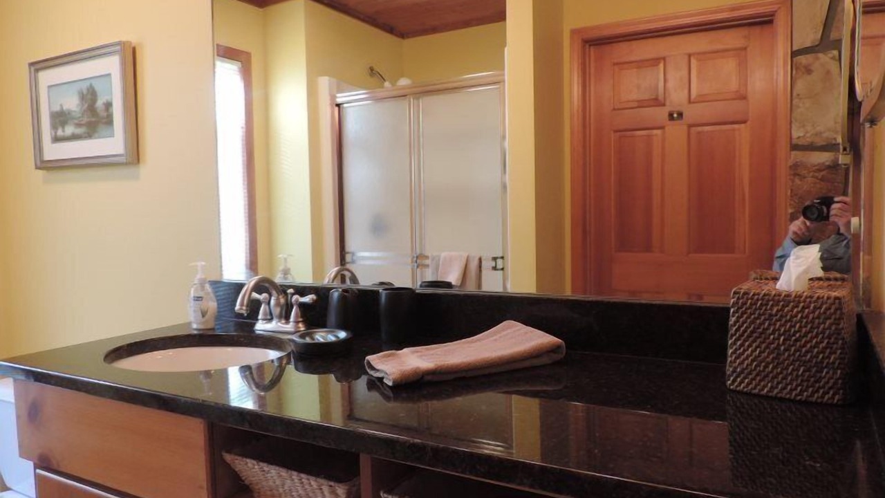 Photo of Bathroom in Ellijay