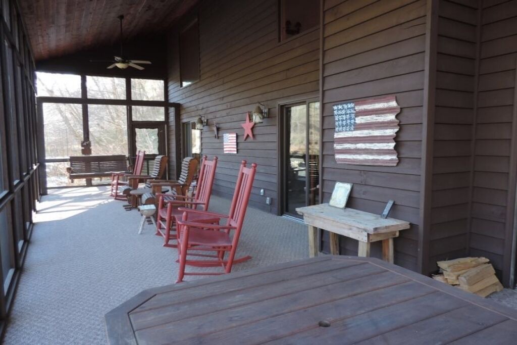 Photo of Patio Balcony in Ellijay