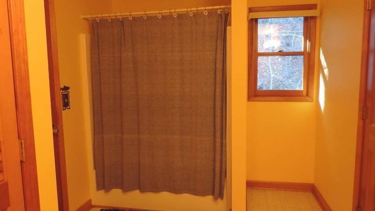 Photo of Bathroom in Ellijay