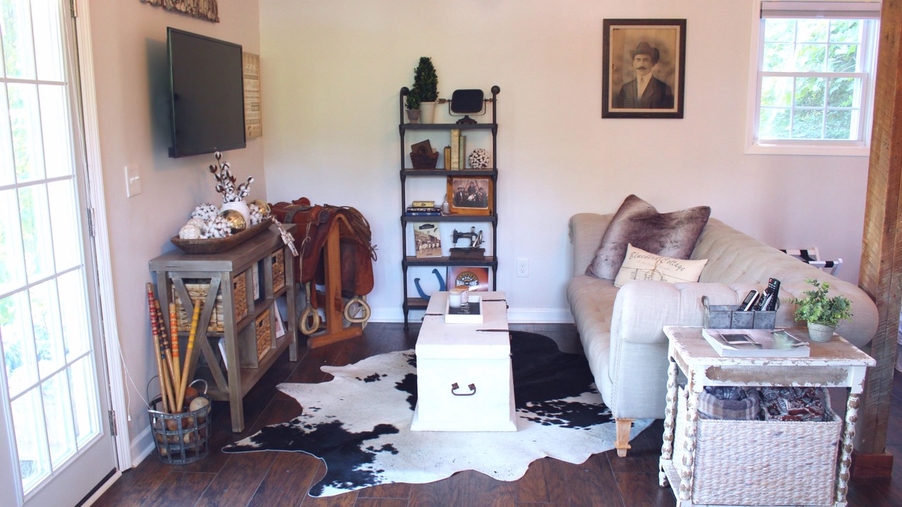 Photo of Livingroom in Historic Downtown Franklin