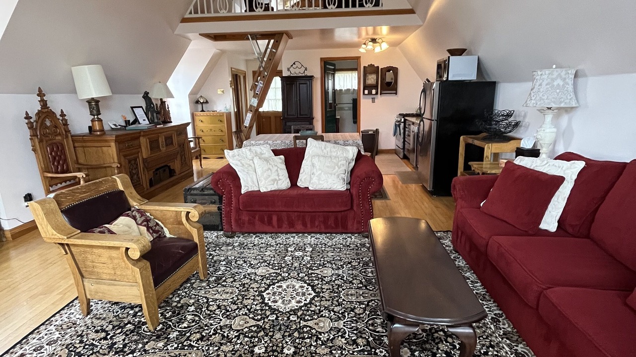 Photo of Livingroom in Cottonwood Heights
