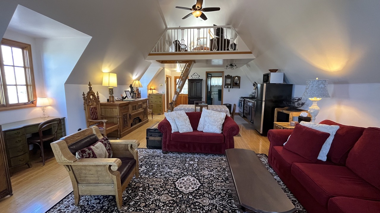 Photo of Livingroom in Cottonwood Heights