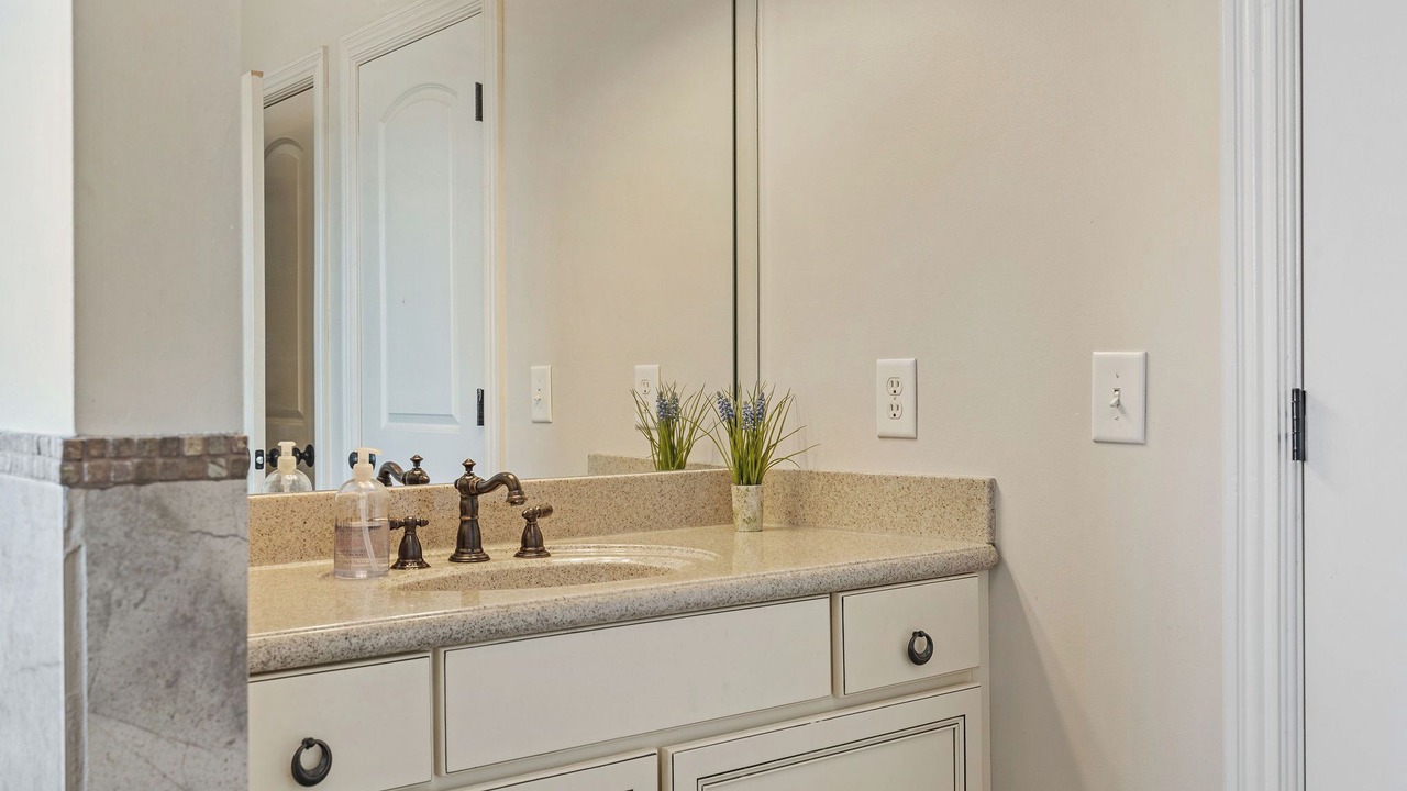 Photo of Bathroom in Hope Gardens