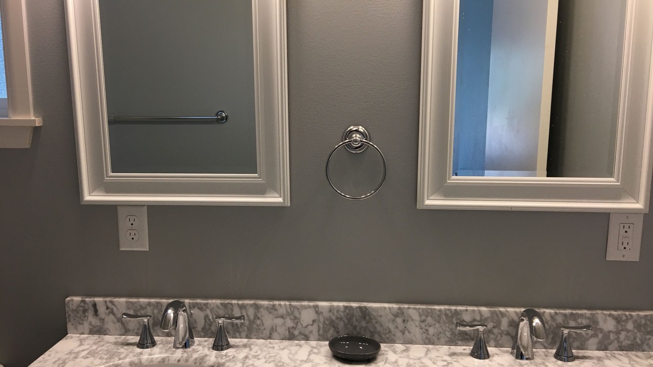 Photo of Bathroom in Waldport