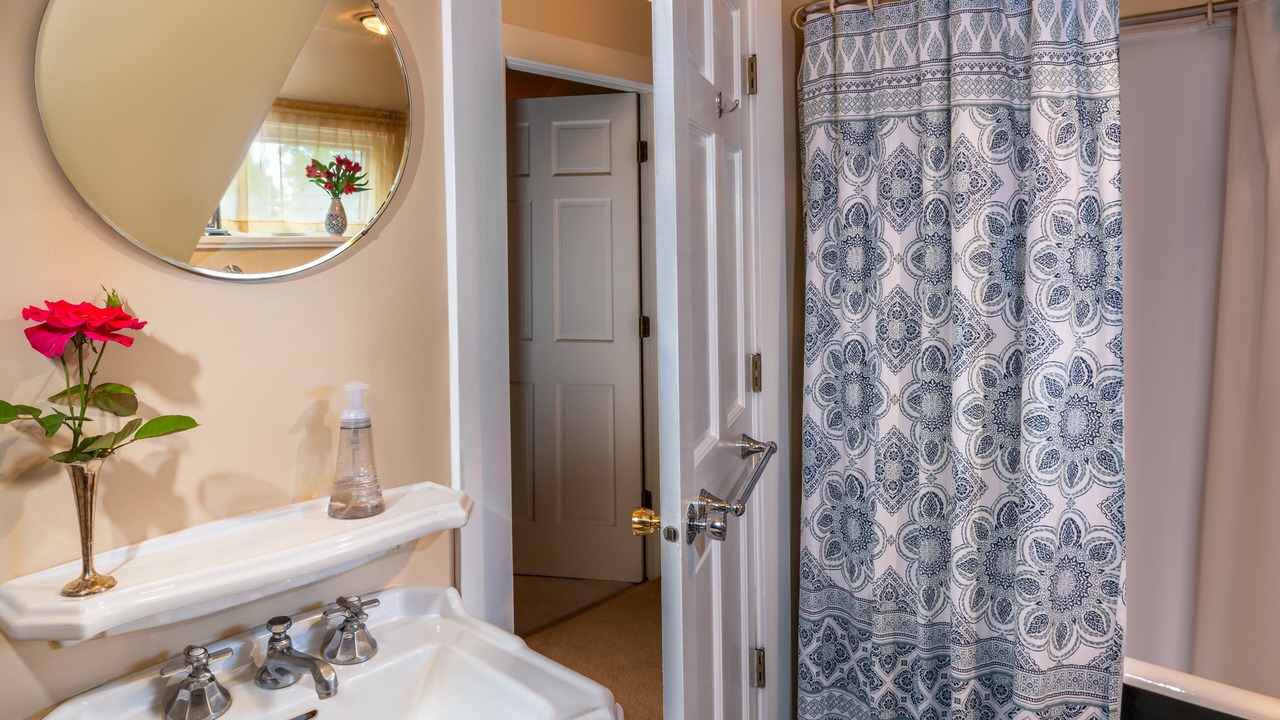 Photo of Bathroom in Newberg