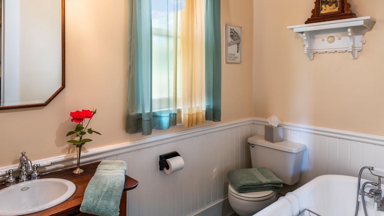 Photo of Bathroom in Newberg