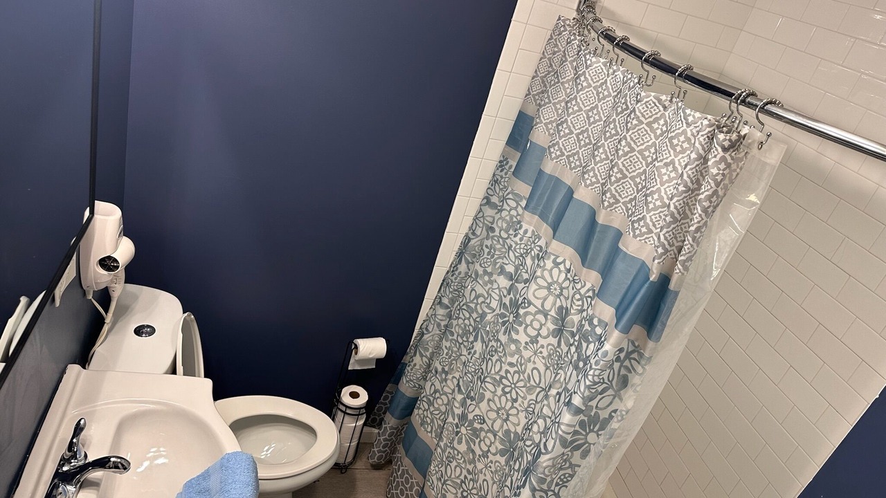 Photo of Bathroom in Glencliff