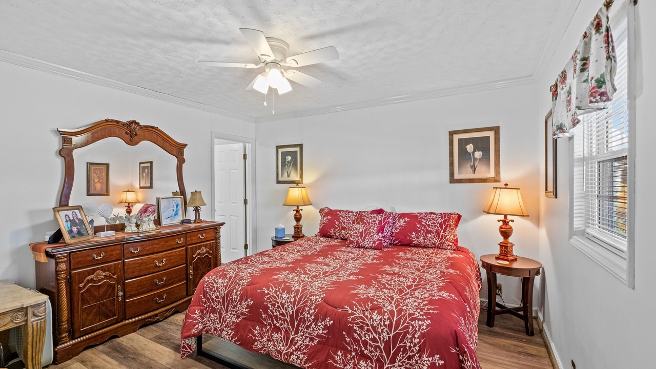 Photo of Bedroom in Southmont