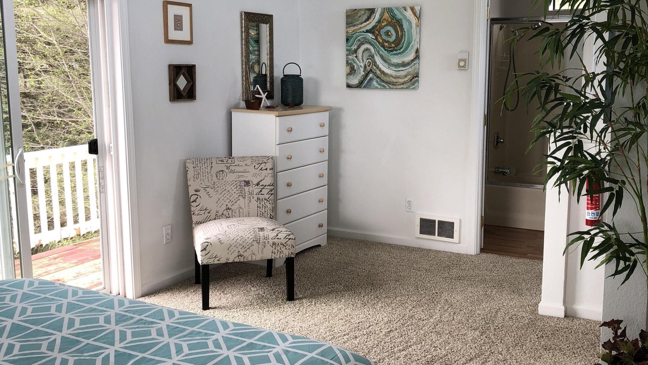 Photo of Bedroom in Harbor