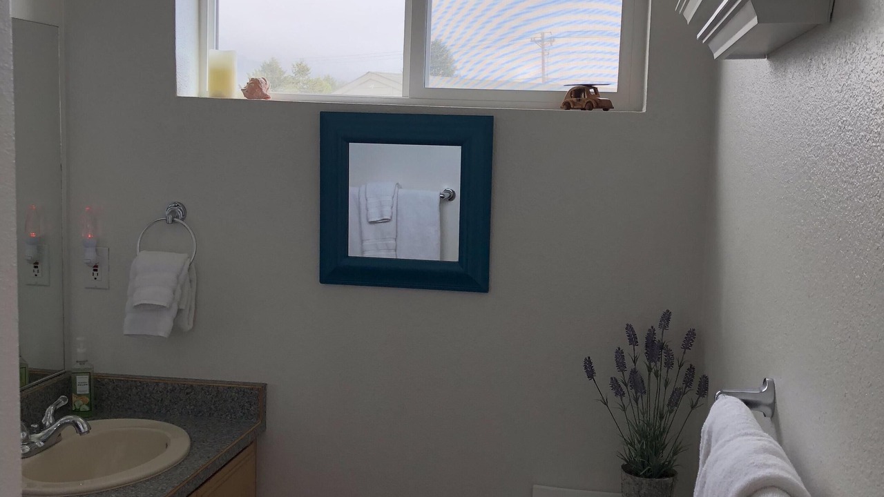 Photo of Bathroom in Harbor