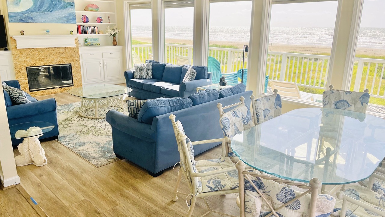 Photo of Livingroom in Galveston