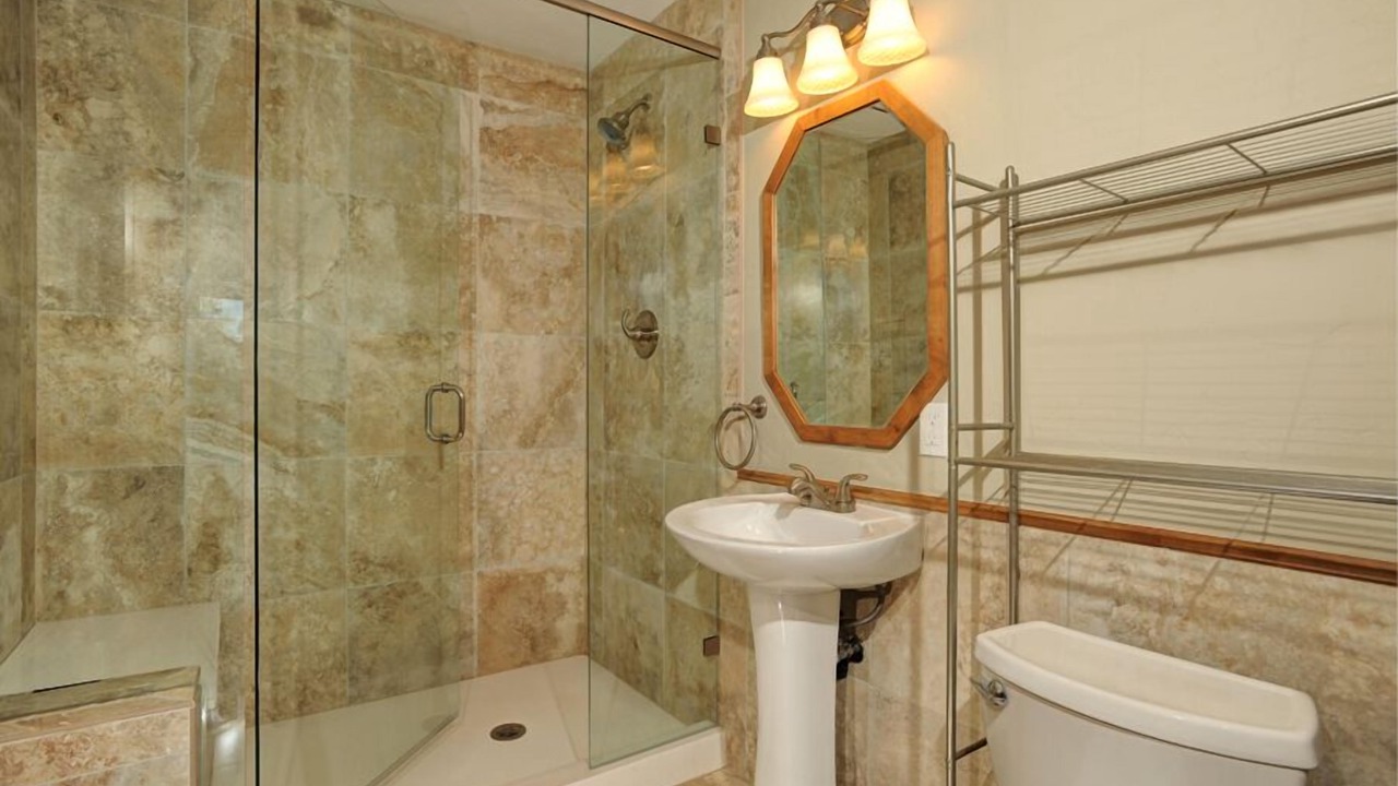 Photo of Bathroom in Dillon