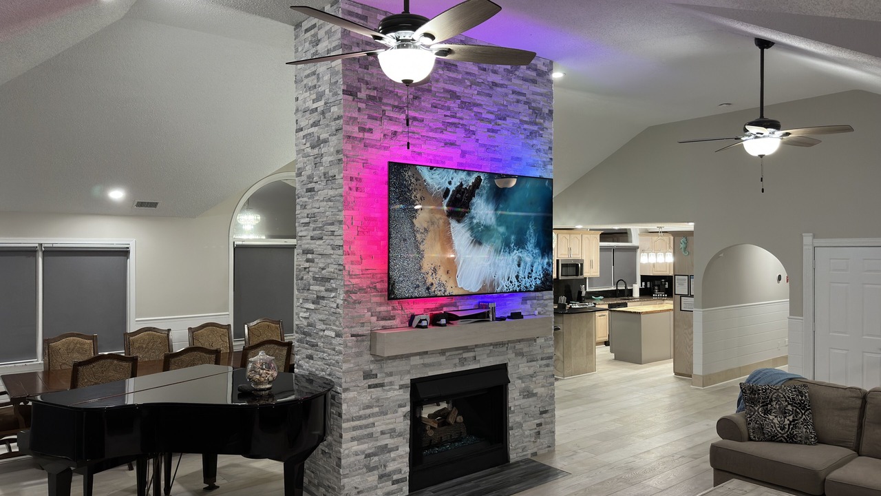 Photo of Livingroom in Croatan Beach