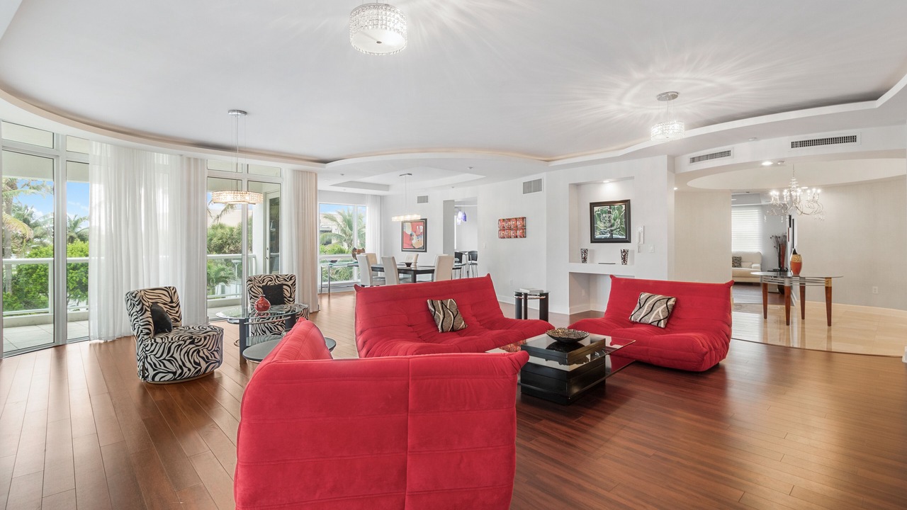 Photo of Livingroom in Central Beach