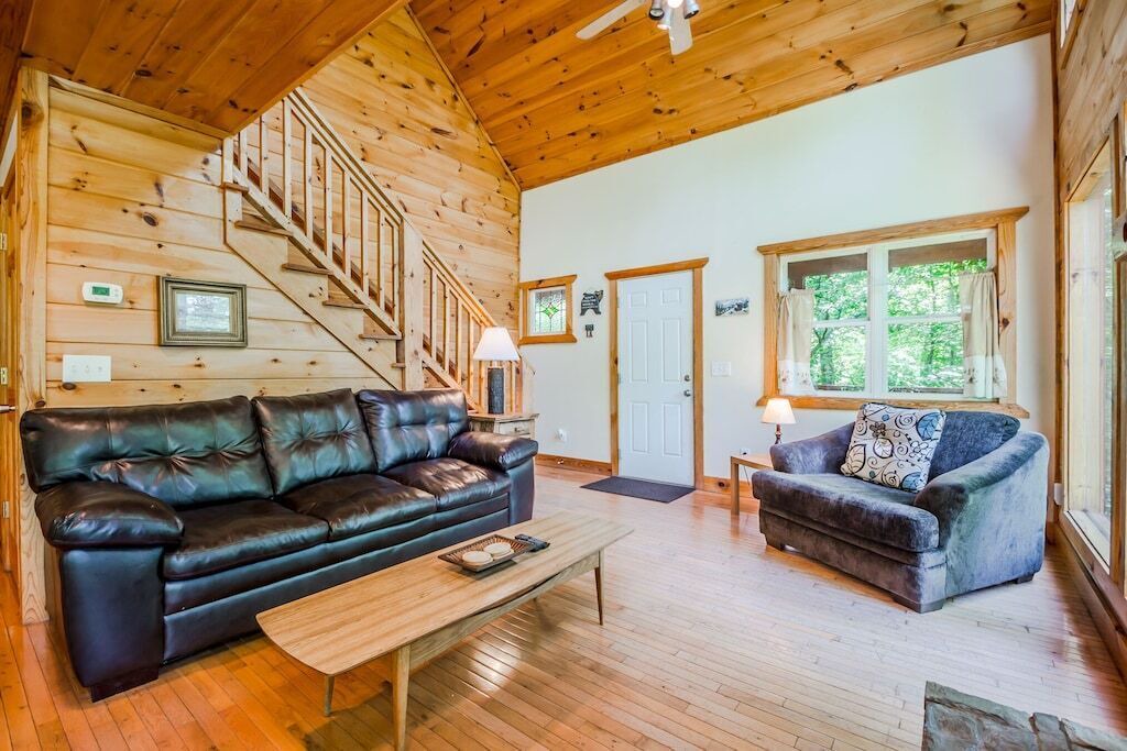 Photo of Livingroom in Cleveland