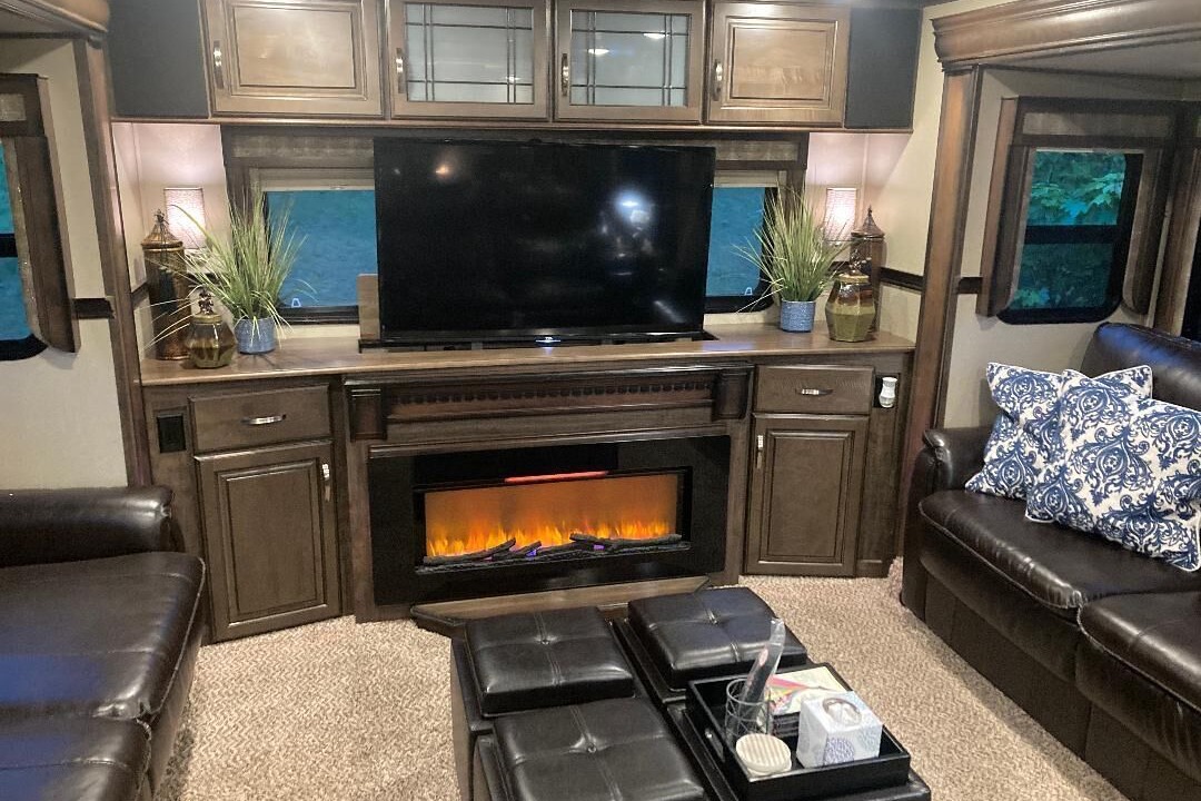 Photo of Livingroom in Morganton
